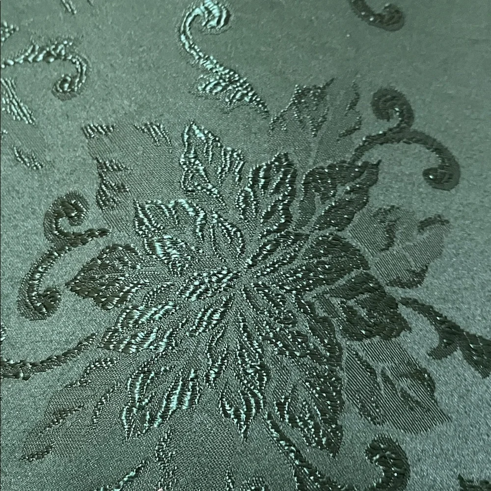 St. Nicholas Square Table Placemats Green Set of 5 Poinsettia Scroll